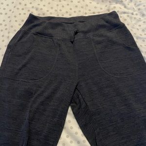 Black sweat pants capri